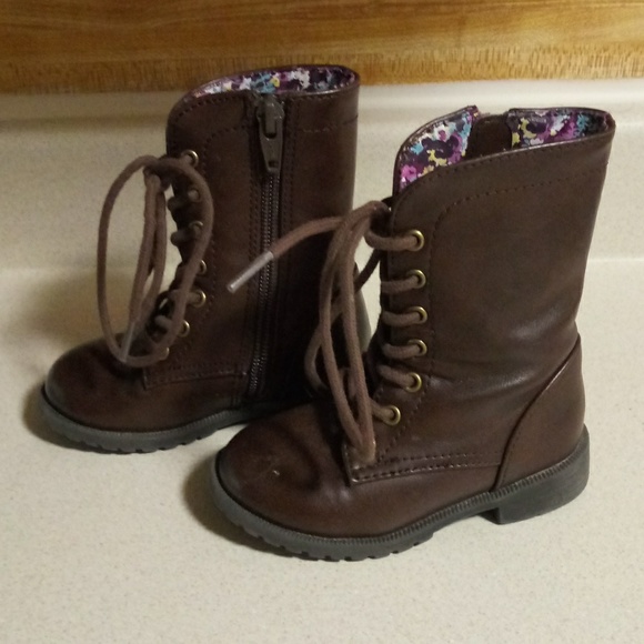 Cherokee Other - used size 6 in toddler girls boots